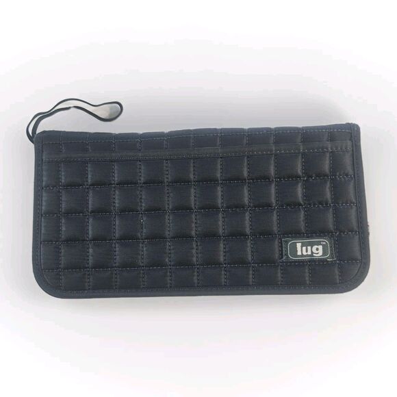LUG Tango Large Travel Wristlet Wallet Grey Quilted  Passport Organizer - Picture 1 of 7